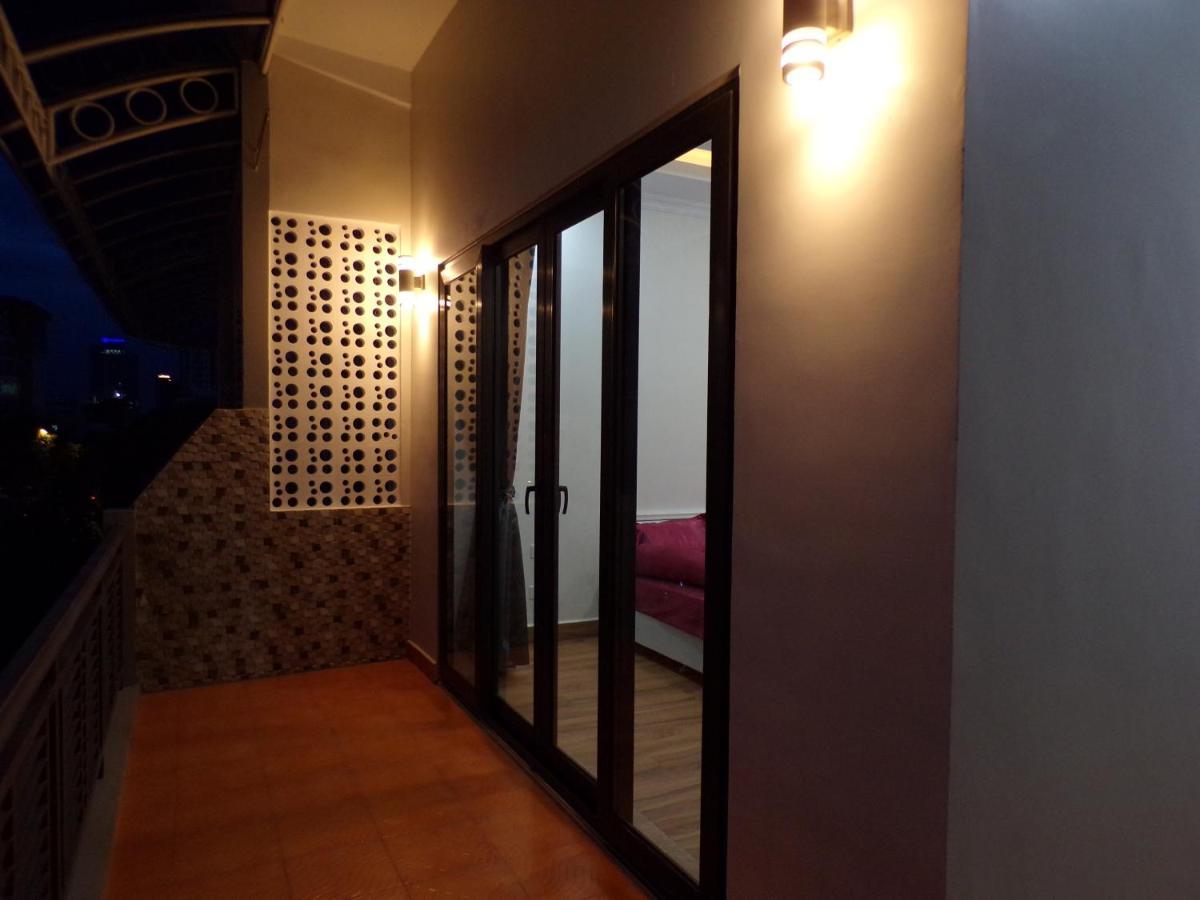Ananta Aster Apartment Phnom Penh Exterior photo