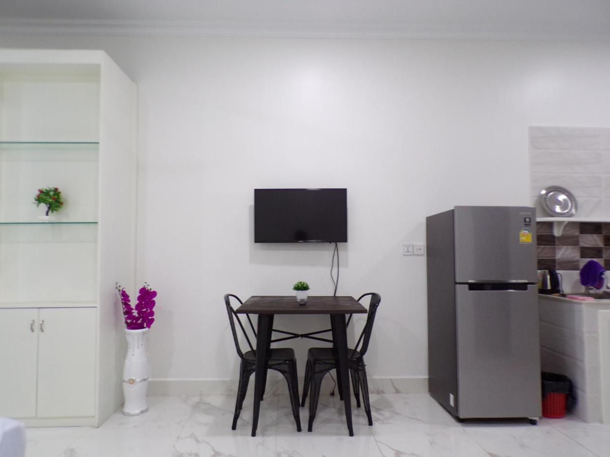 Ananta Aster Apartment Phnom Penh Exterior photo